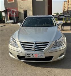 هیوندای جێنسس